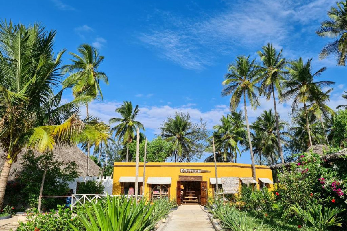 Paradise Beach Resort & Spa