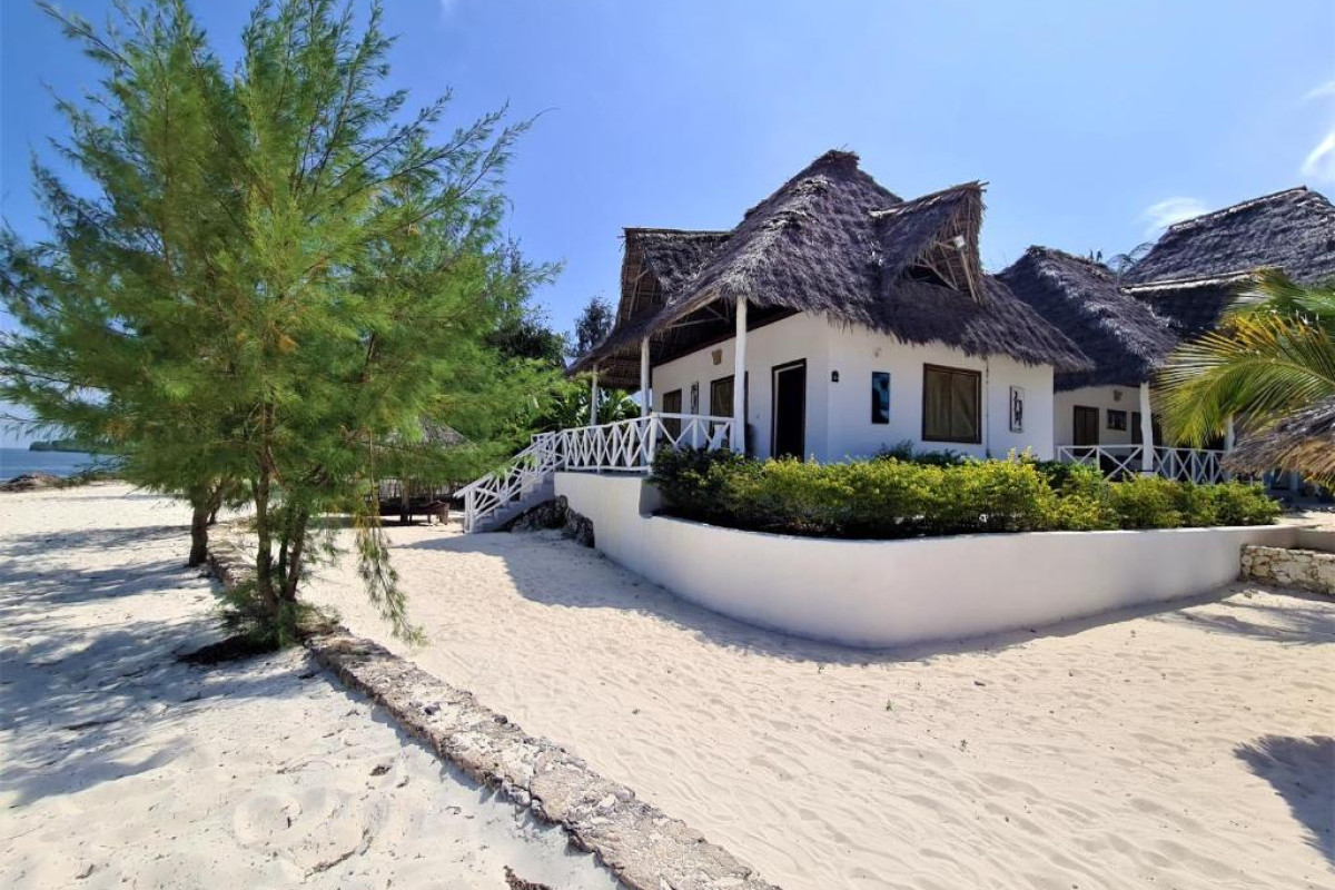 Paradise Beach Resort & Spa