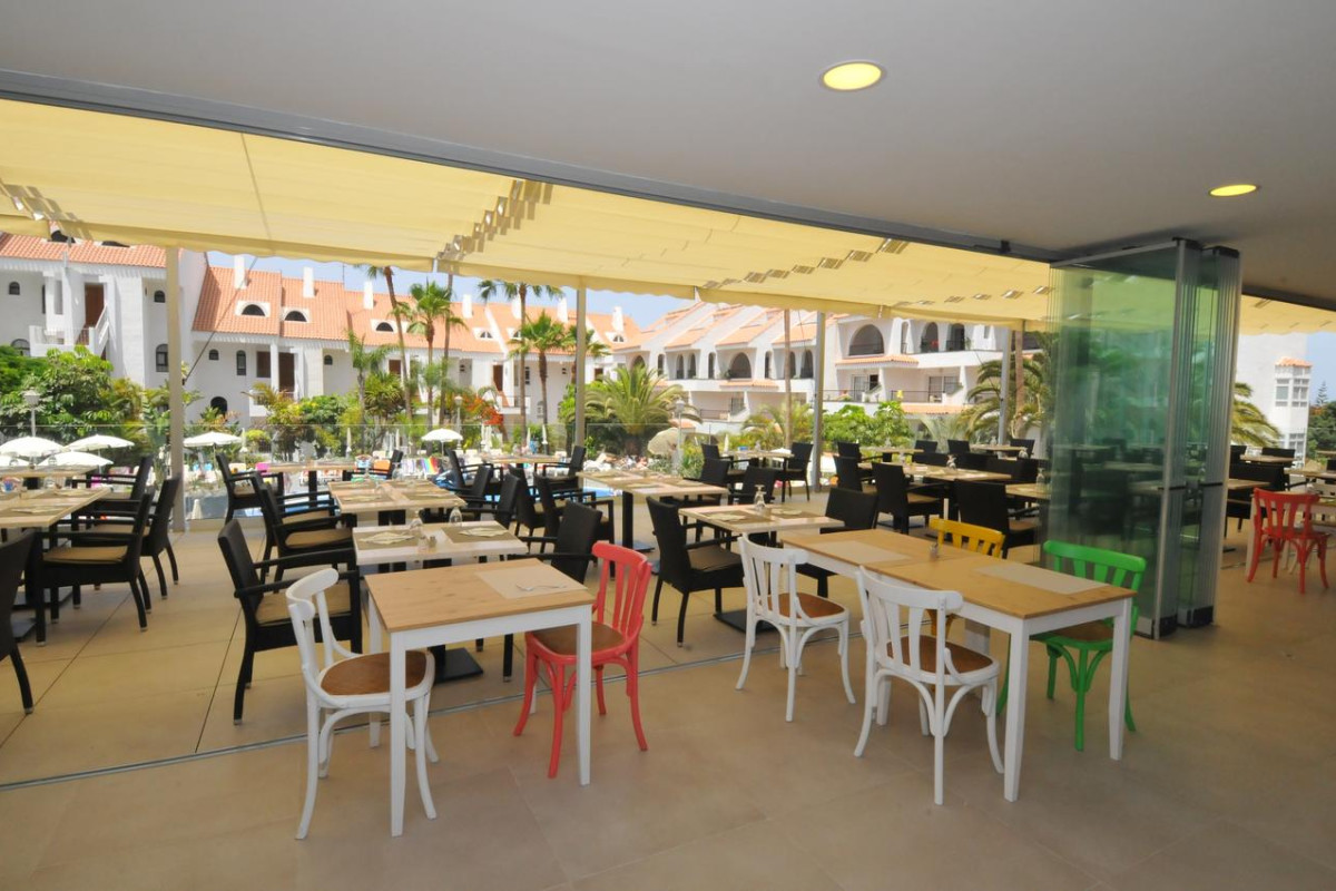 PARADISE PARK FUN LIFESTYLE HOTEL