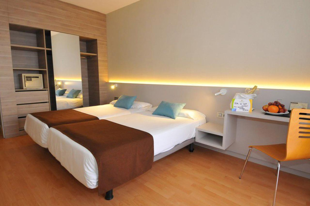 PARADISE PARK FUN LIFESTYLE HOTEL