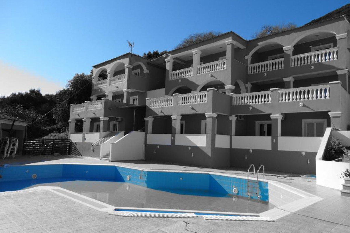 Paradiso Apartments