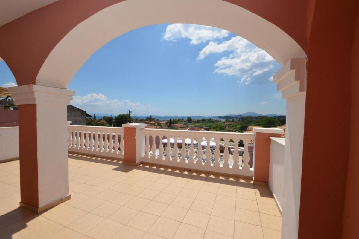 Paradiso Apartments