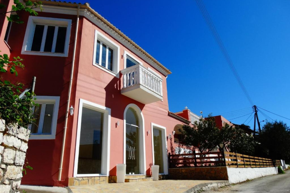 Paradiso Apartments