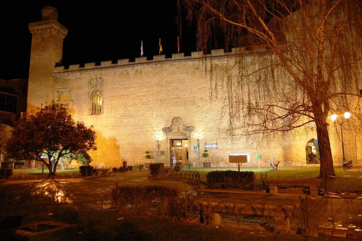 Parador De Olite