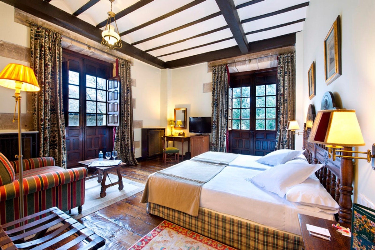 Parador De Santillana Gil Blas