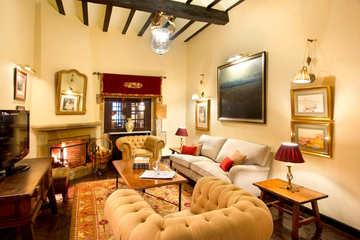 Parador De Santillana Gil Blas