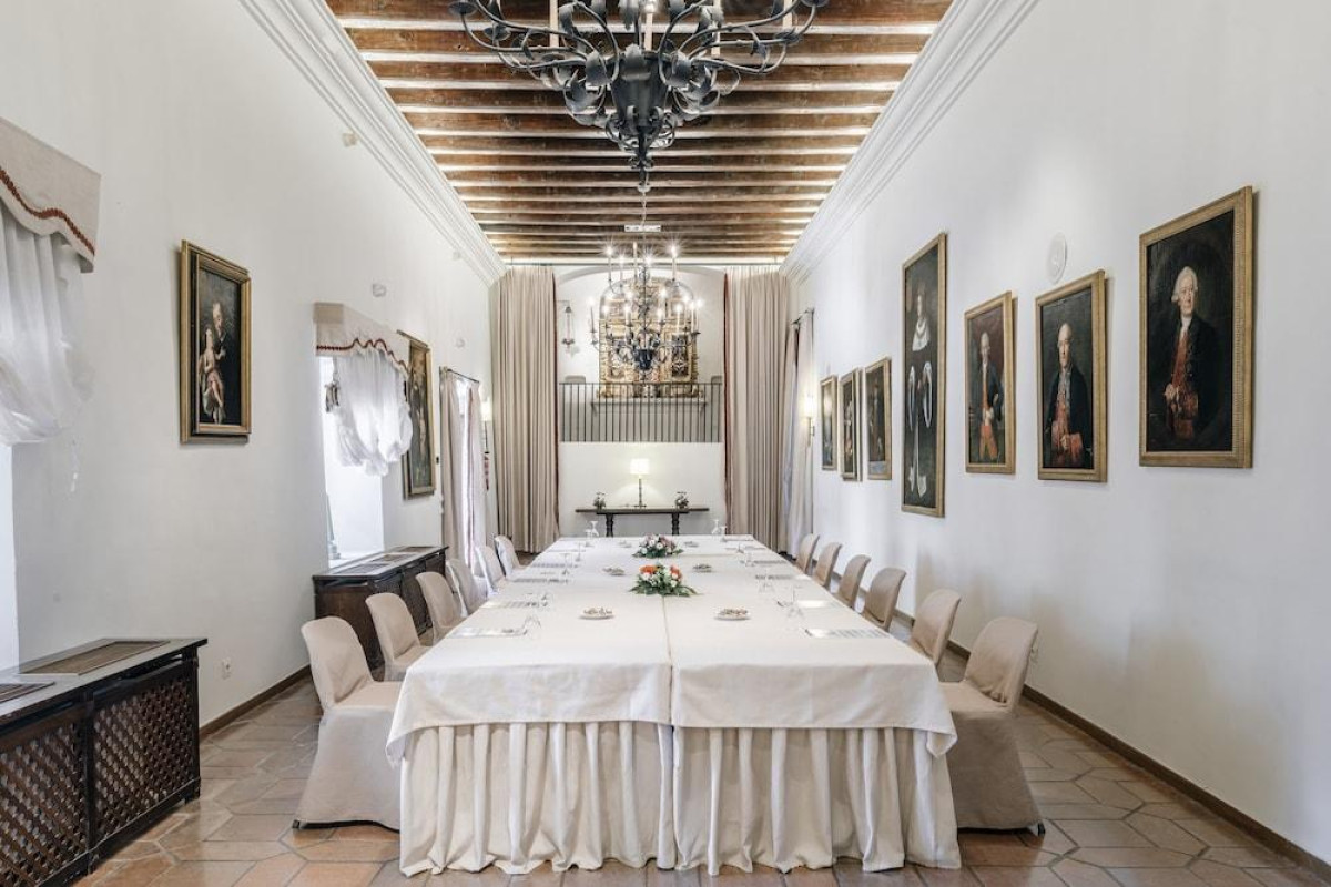 Parador De Zafra