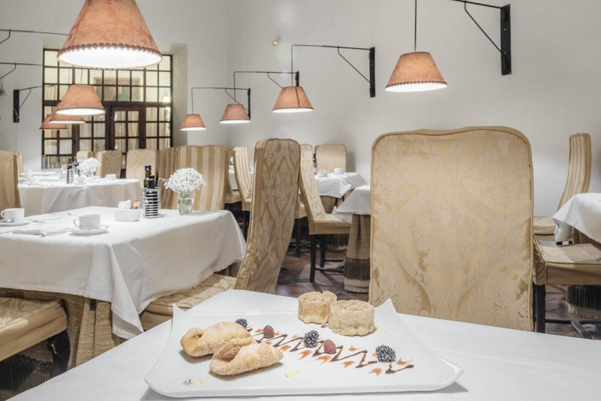 Parador De Zafra