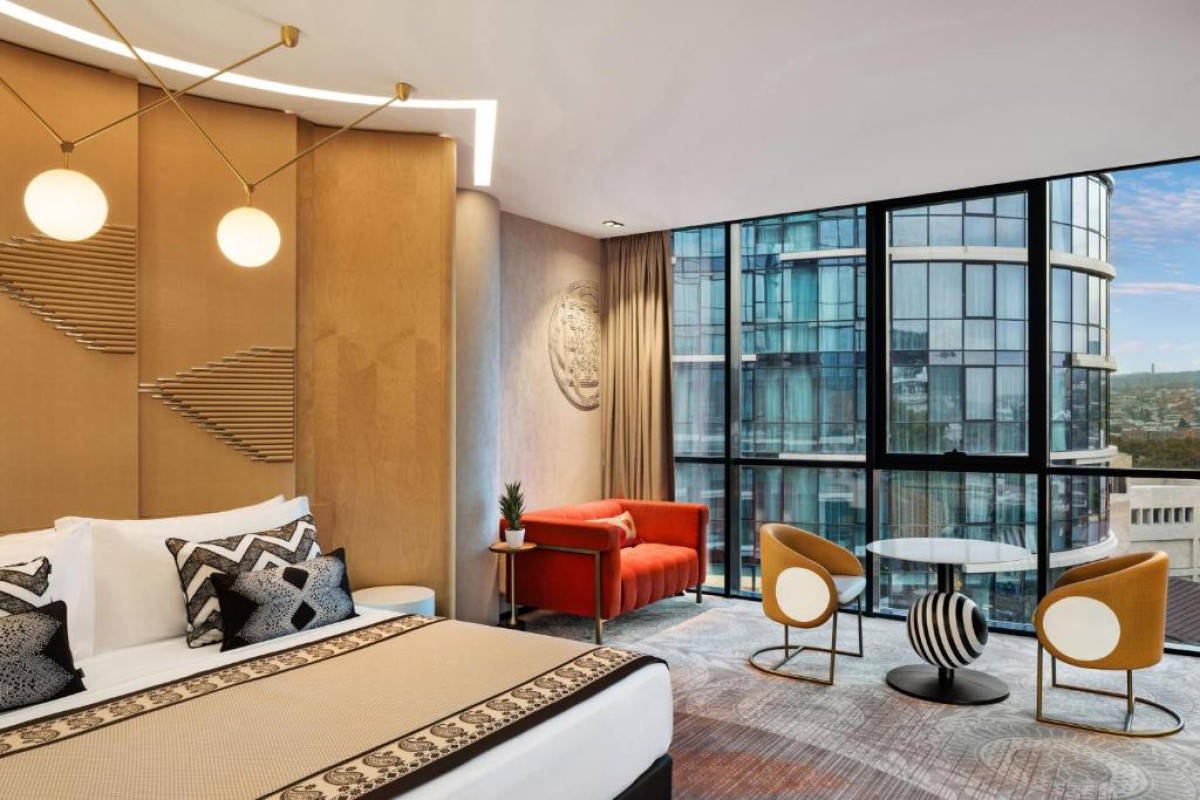Paragraph Freedom Square, a Luxury Collection Hotel