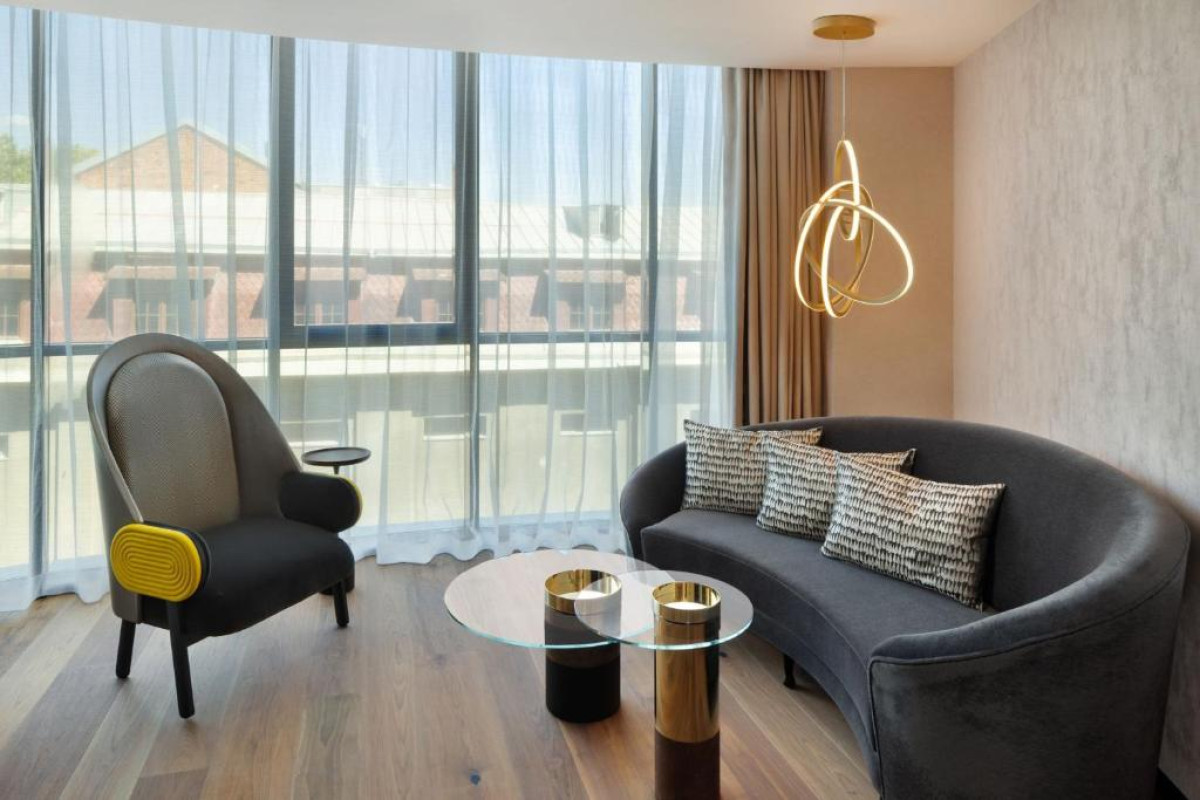 Paragraph Freedom Square, a Luxury Collection Hotel