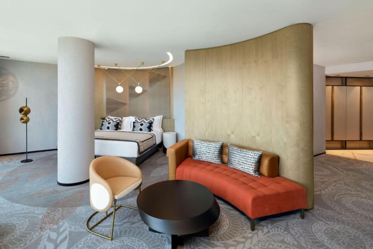 Paragraph Freedom Square, a Luxury Collection Hotel