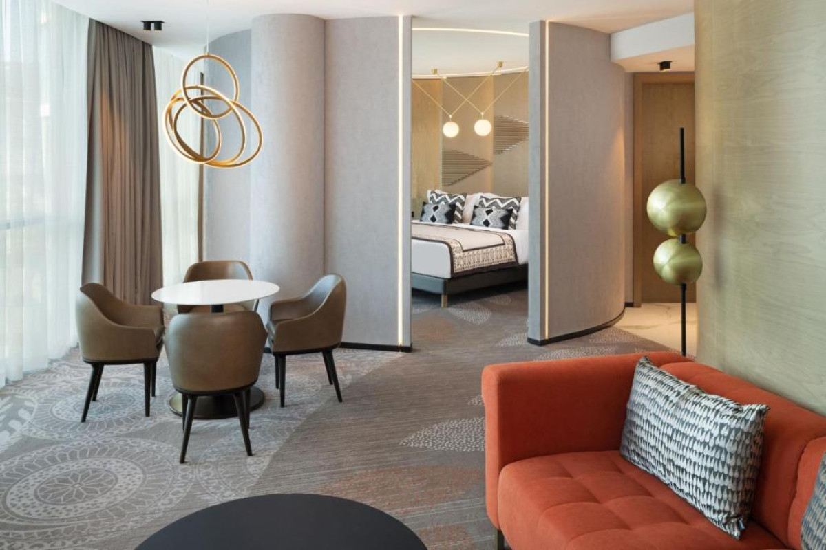 Paragraph Freedom Square, a Luxury Collection Hotel