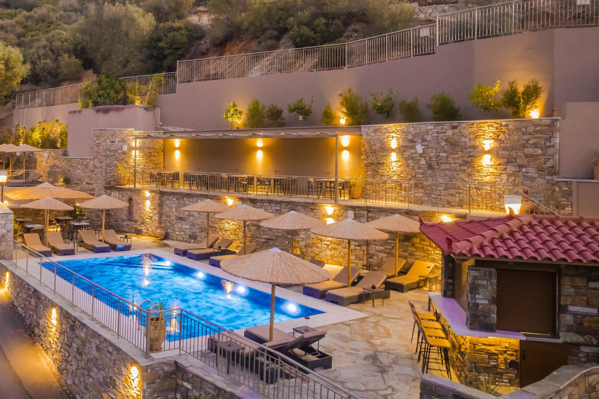 PARAMITHENIO VILLAGE BEACH RESORT