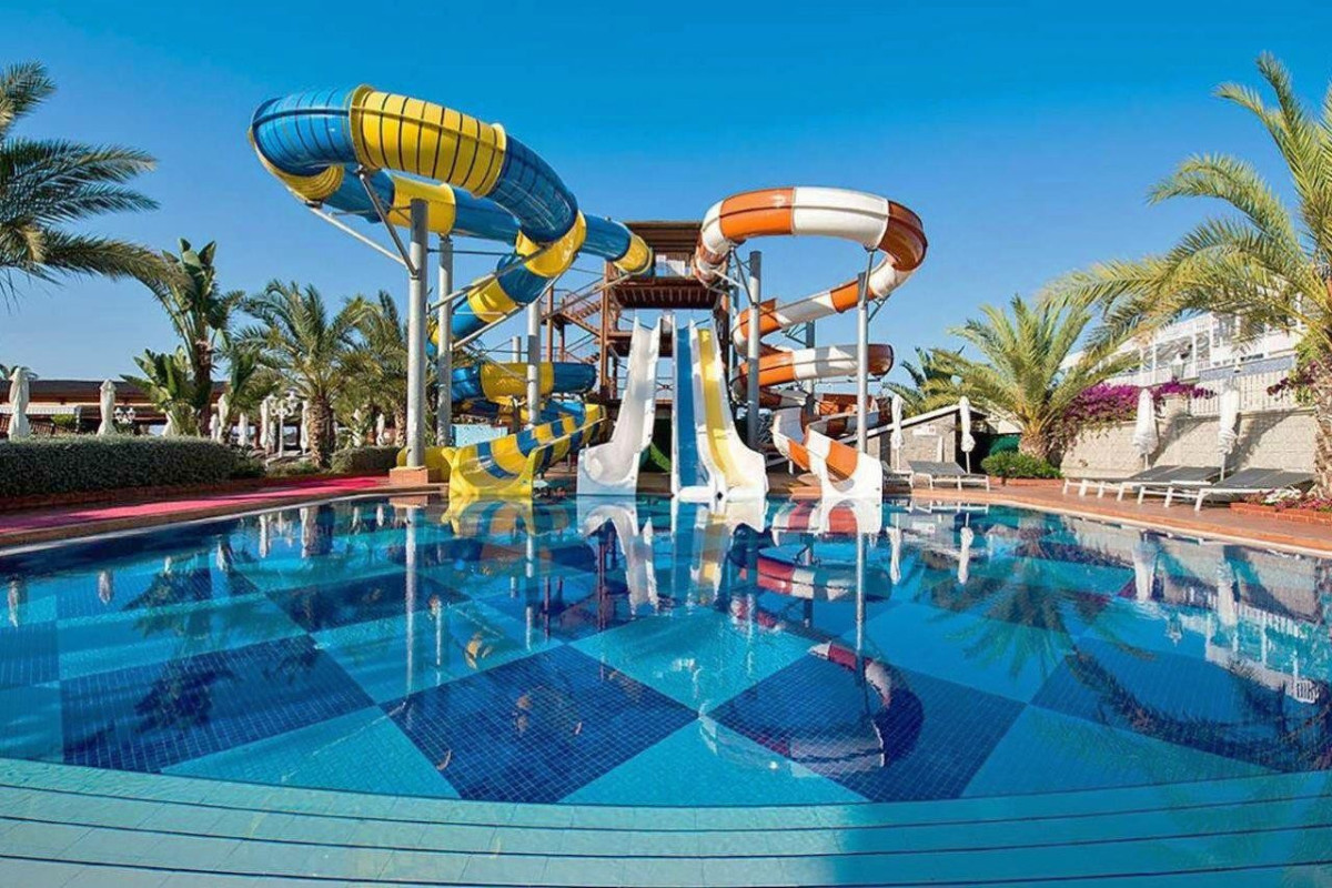 Quattro Beach SPA