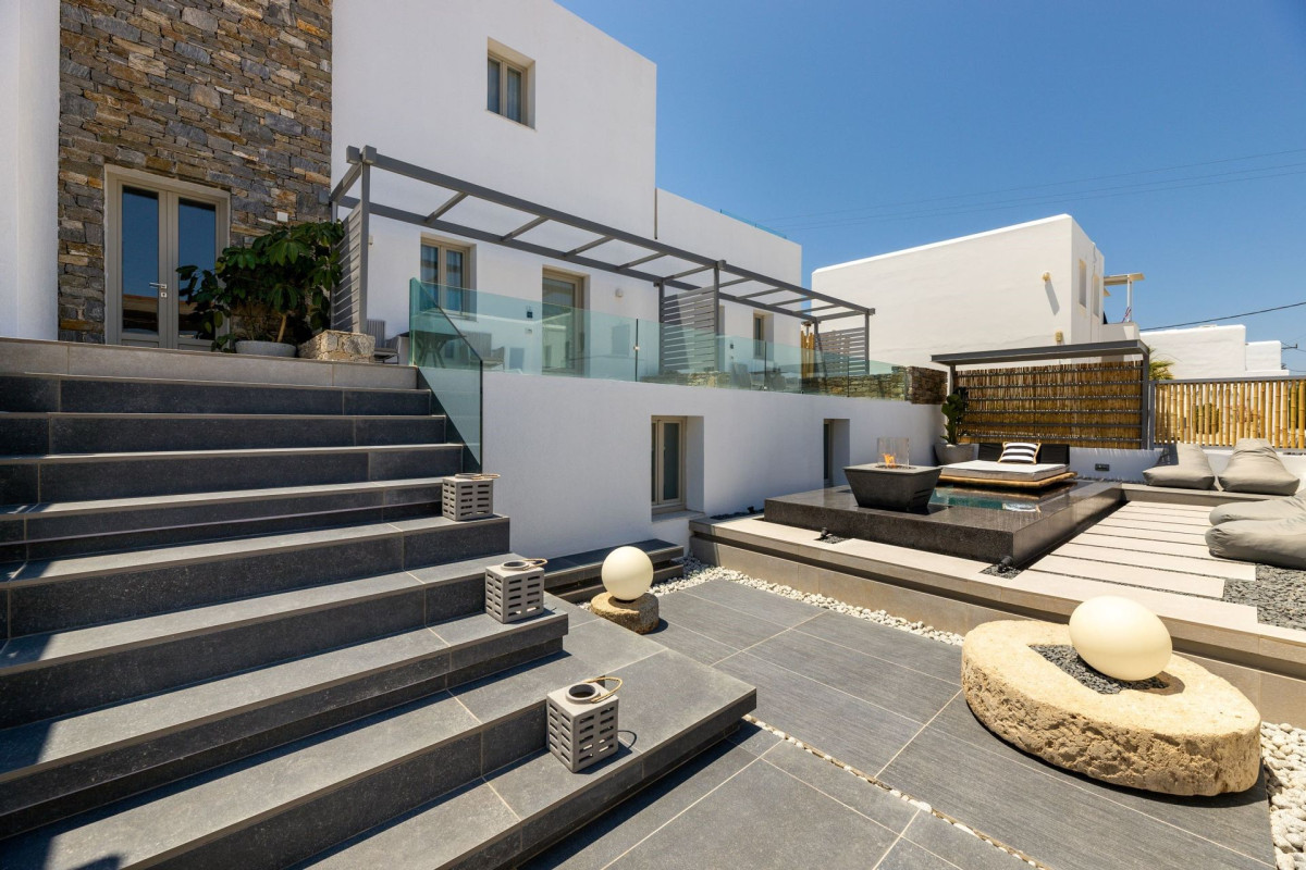 Parion Opus Paros