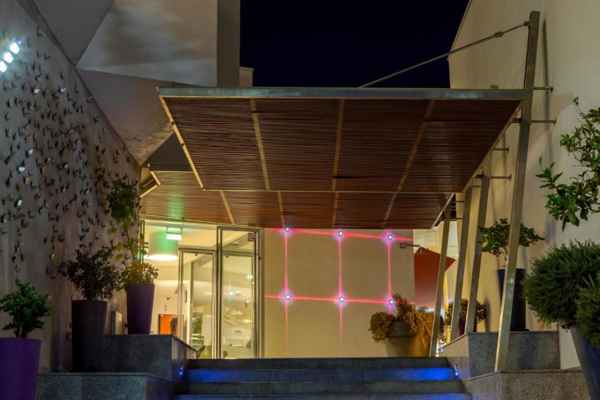 Park Beach Hotel
