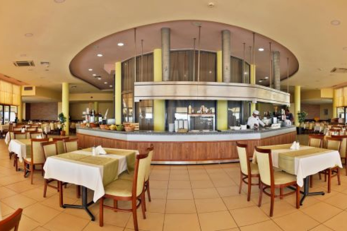 PARK HOTEL GOLDEN BEACH