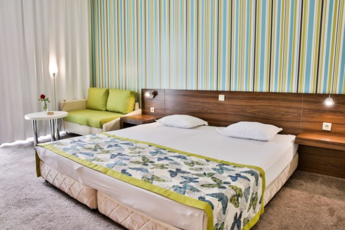 PARK HOTEL GOLDEN BEACH