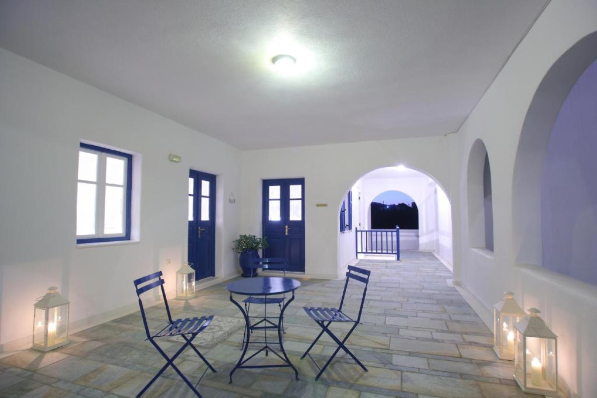 Paros Inn Seafront by GHH