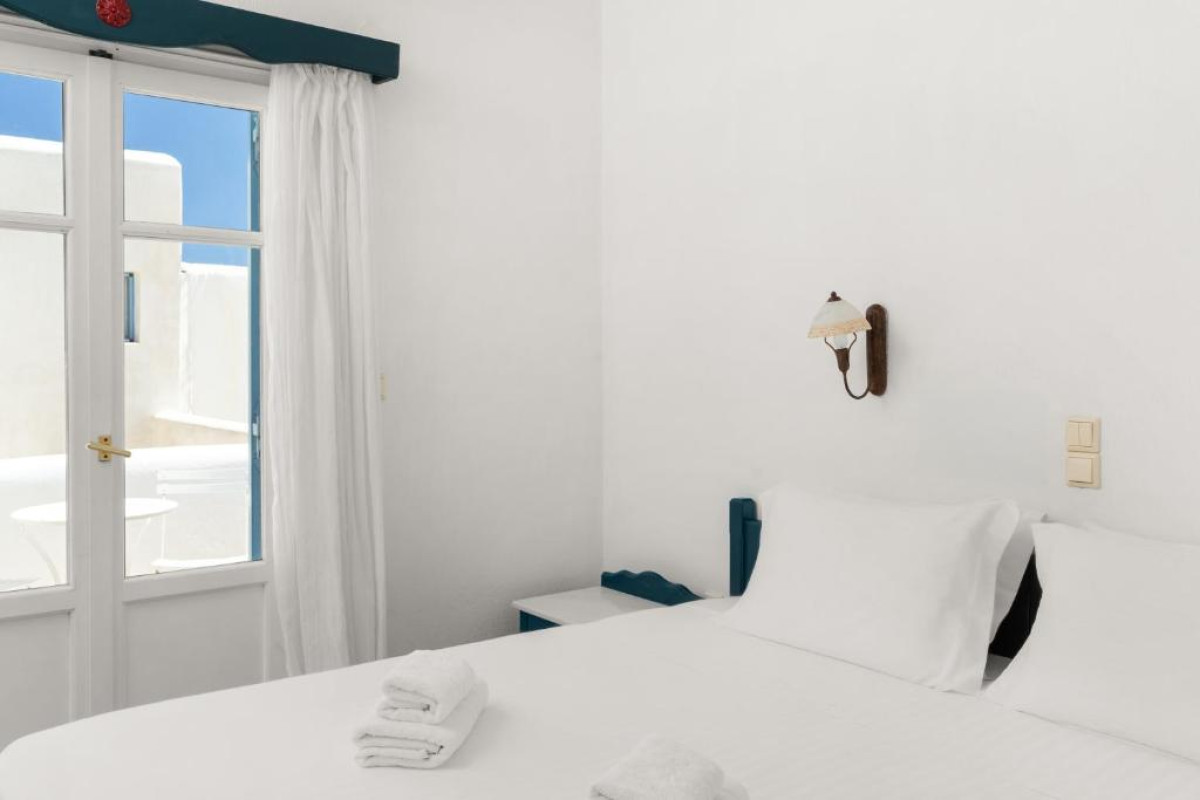 Paros Inn Seafront by GHH