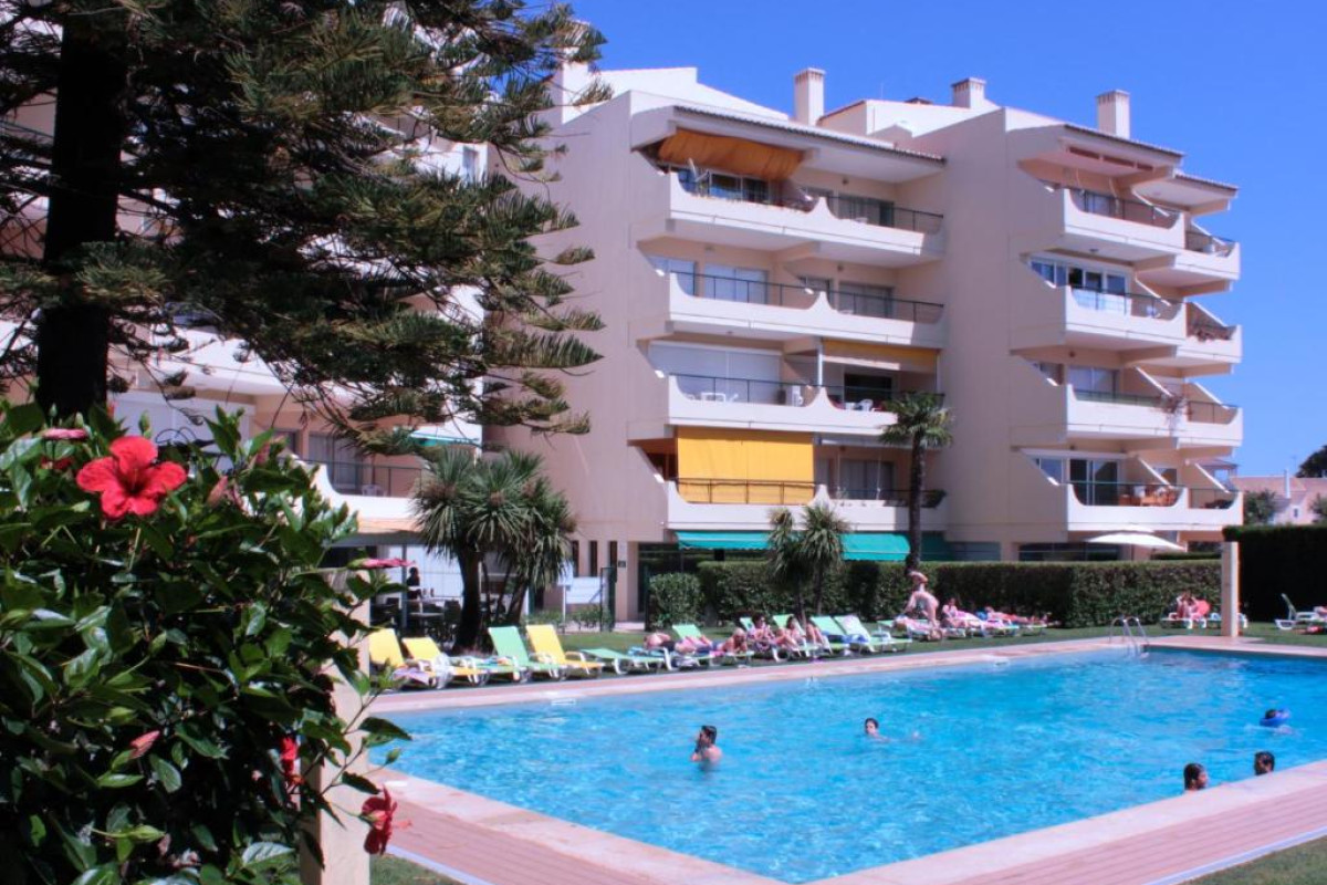 Parque Mourabel, Oasis Village and Pe do Lago