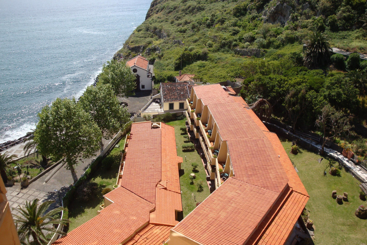 Baia Madeira Hotel - Ocean Beachfront