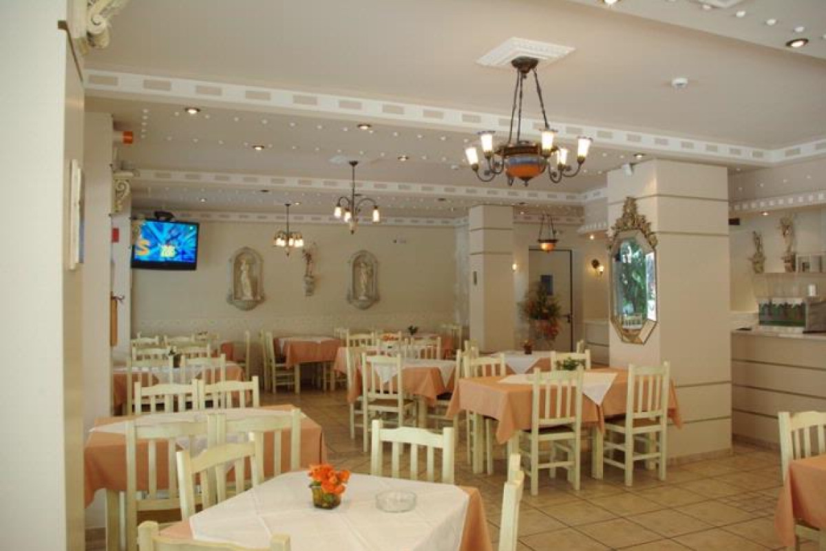Parthenon Art Hotel