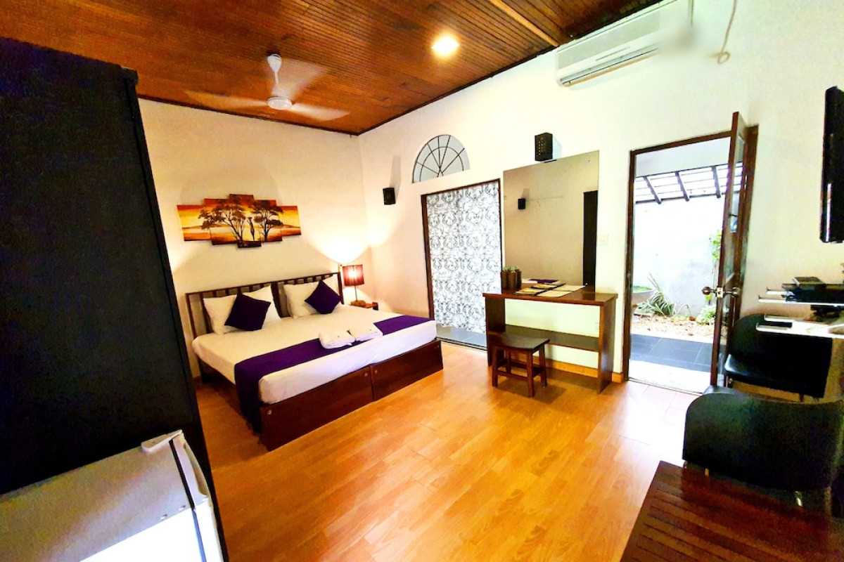 PAVANA HOTEL