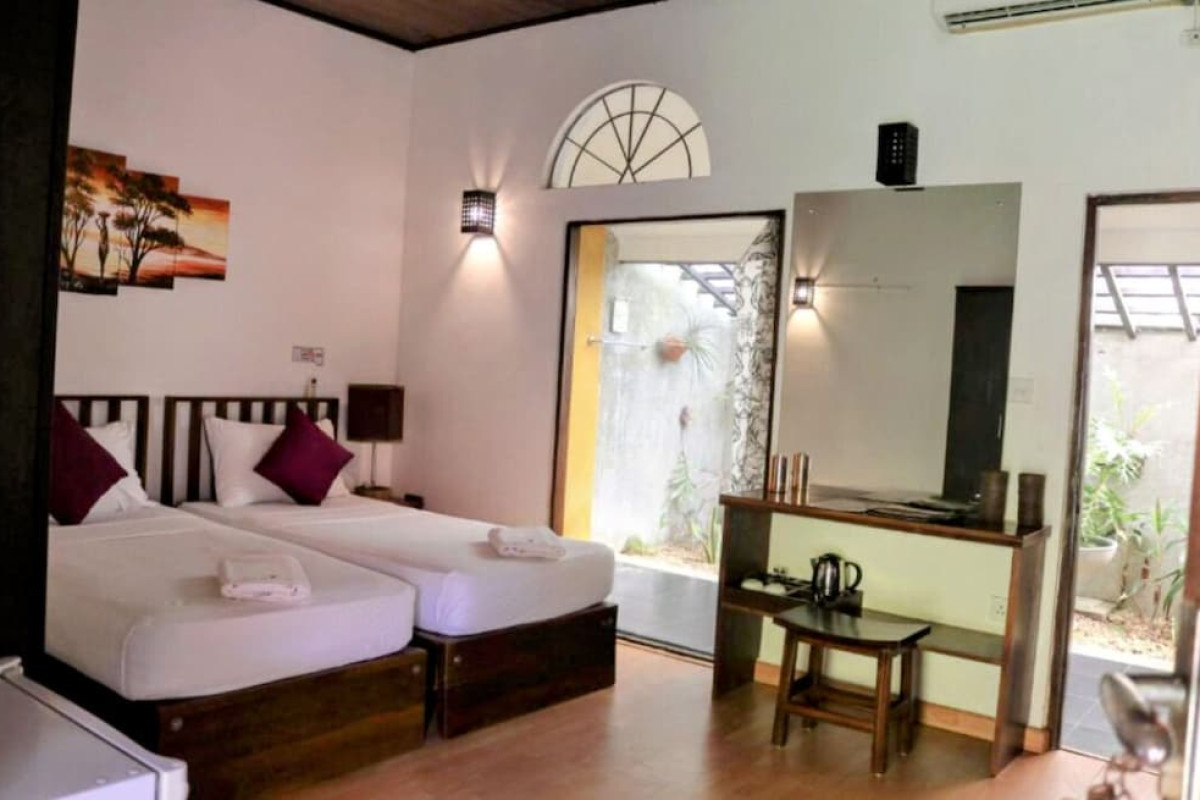 PAVANA HOTEL