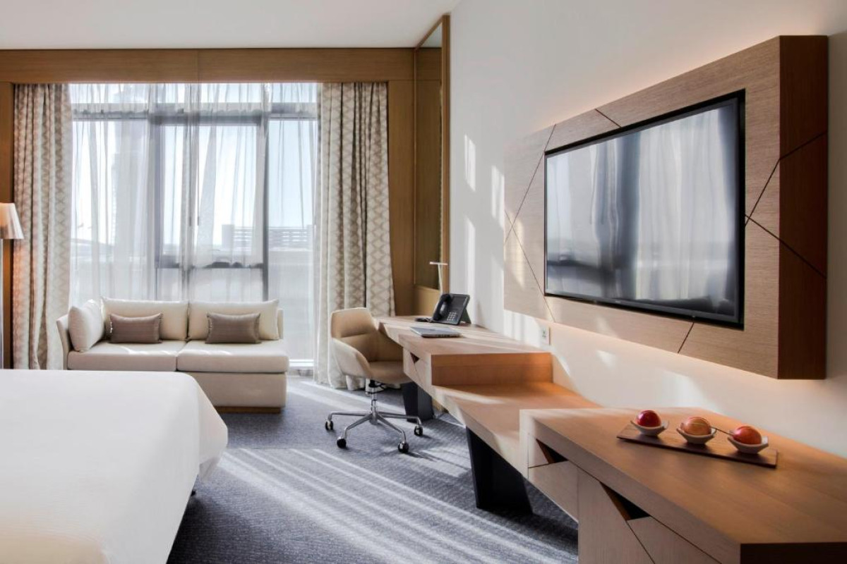 Hotel Pearl Rotana Capital Centre
