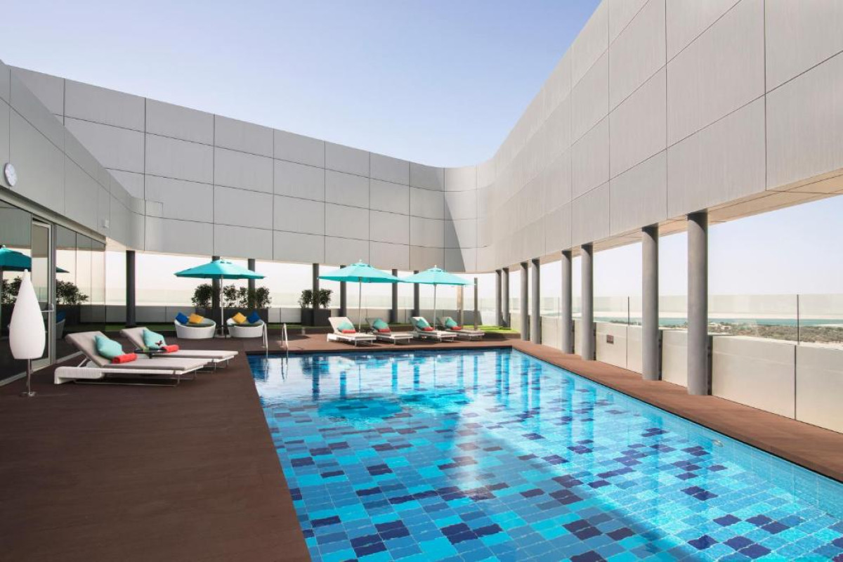 Hotel Pearl Rotana Capital Centre