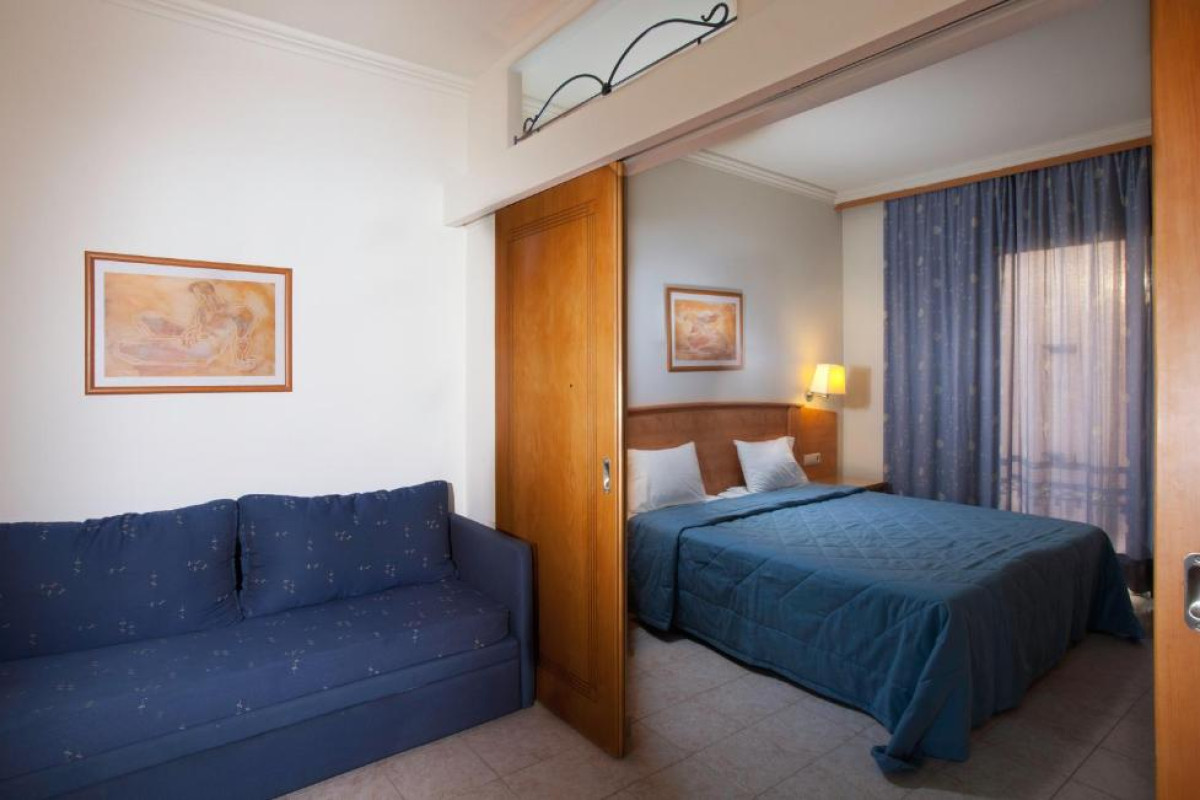 Pefkos Beach Studios & Apartments