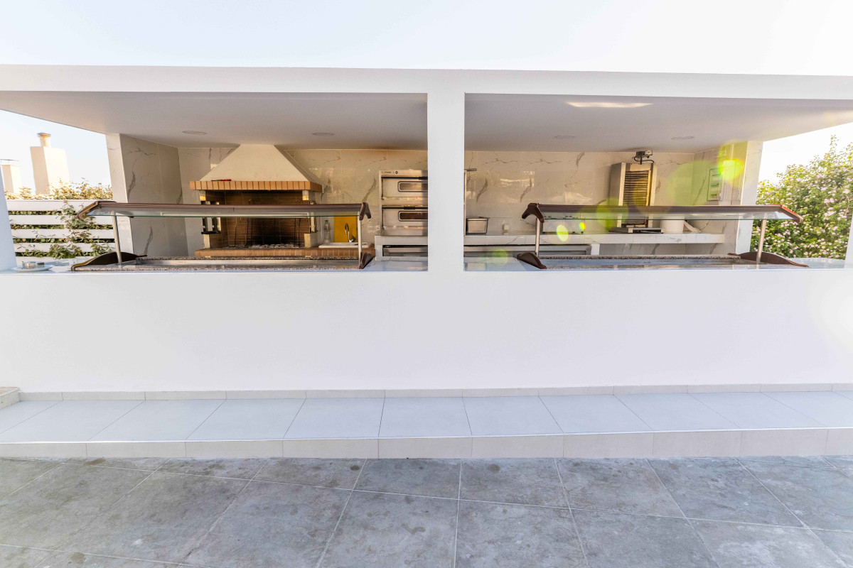 Pefkos Breeze Family Resort and Spa