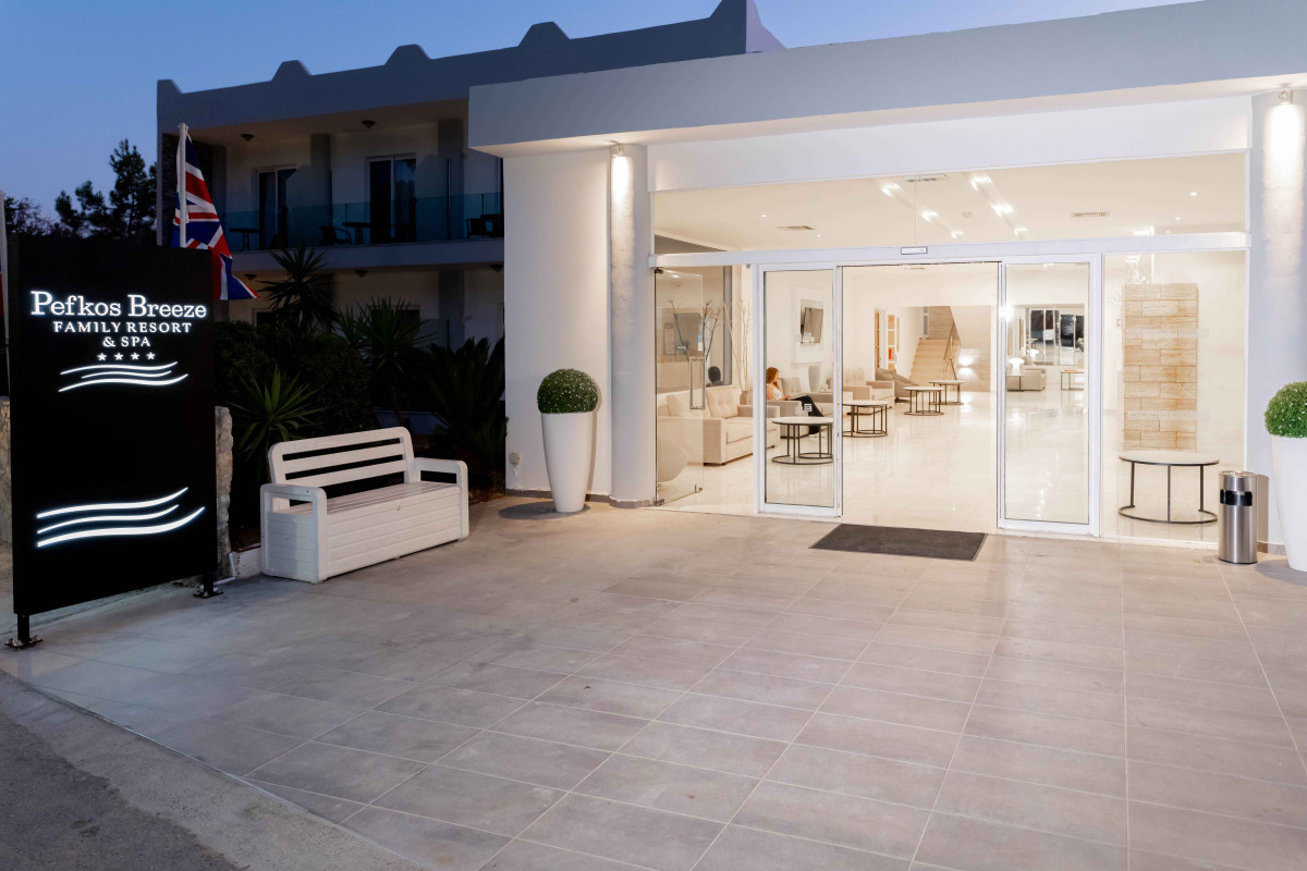 Pefkos Breeze Family Resort and Spa