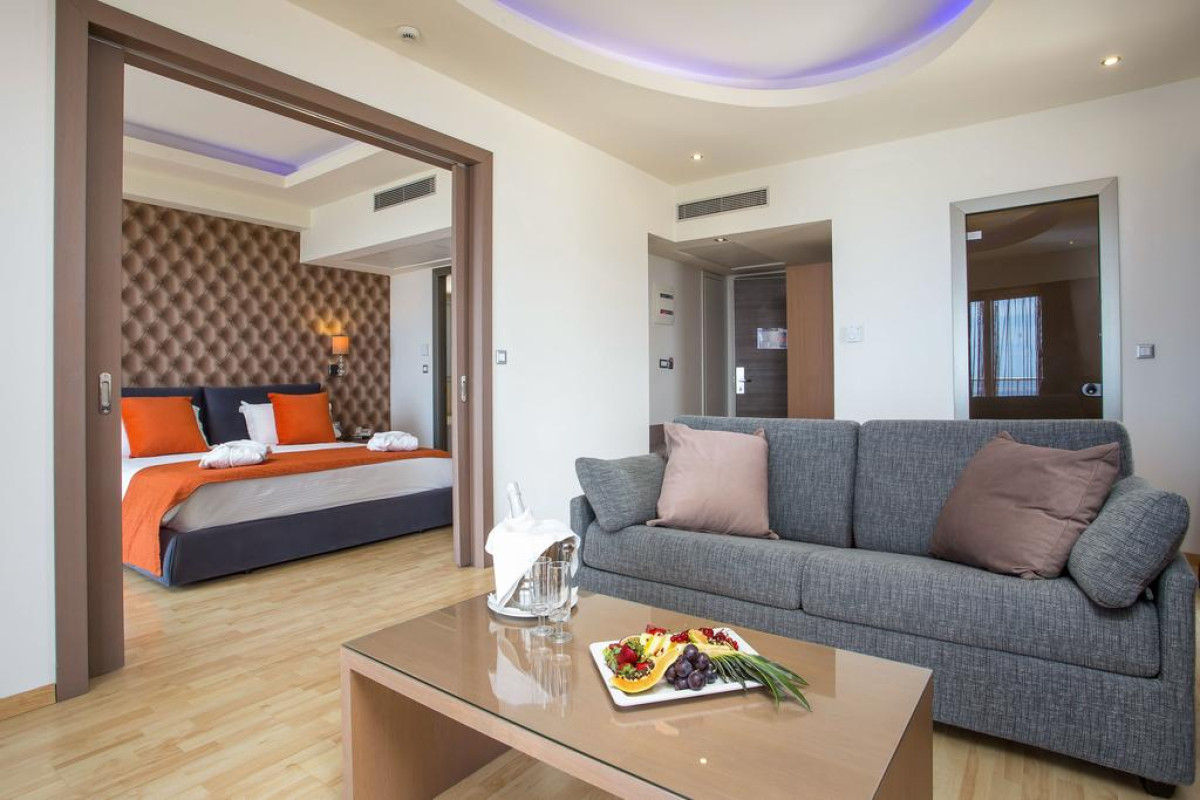 Pegasos Deluxe Beach Hotel
