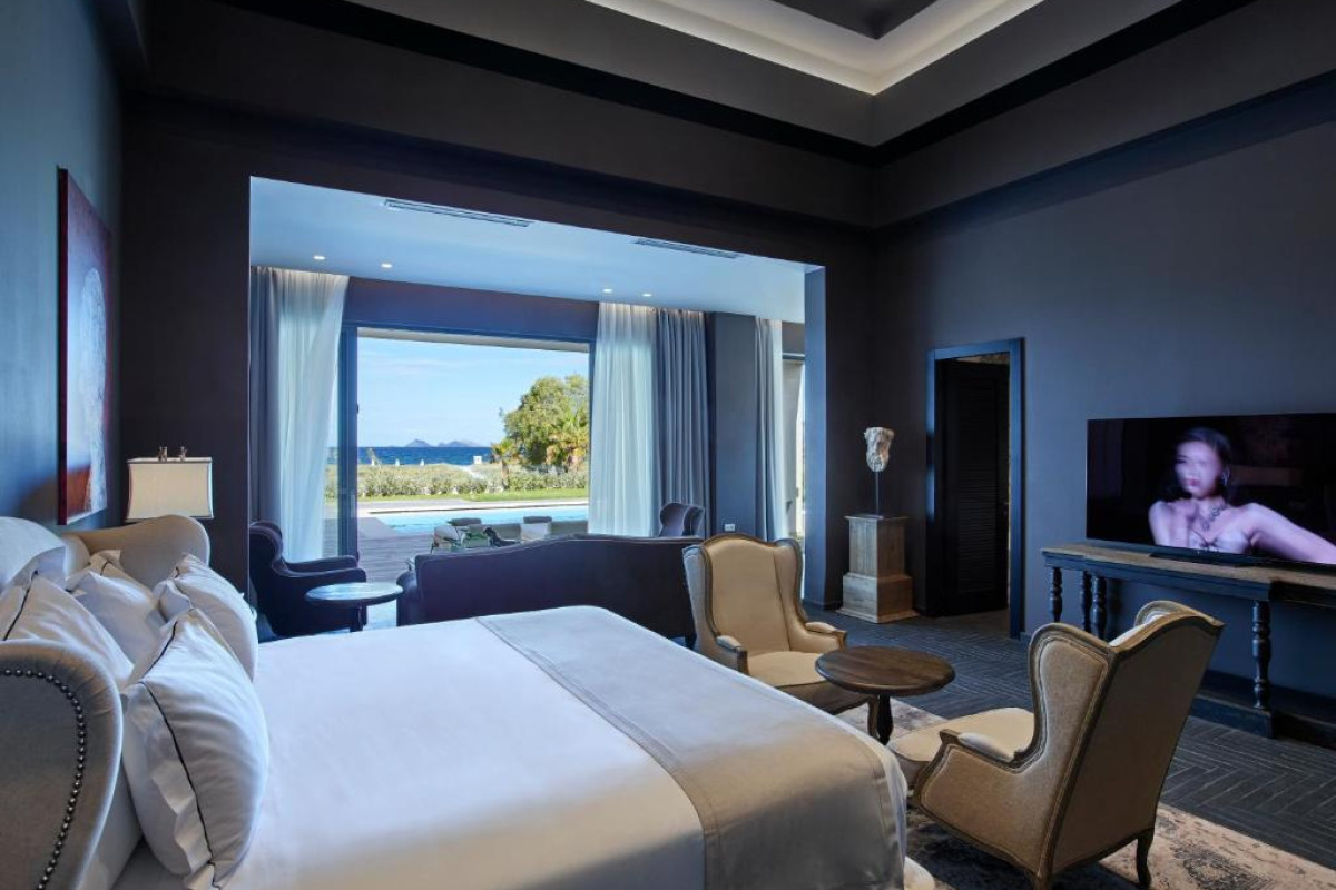 Pelagos Suites Hotel & Spa