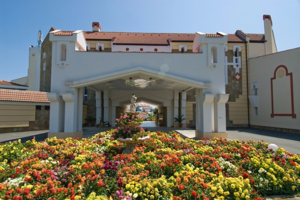 PELIKAN HOTEL
