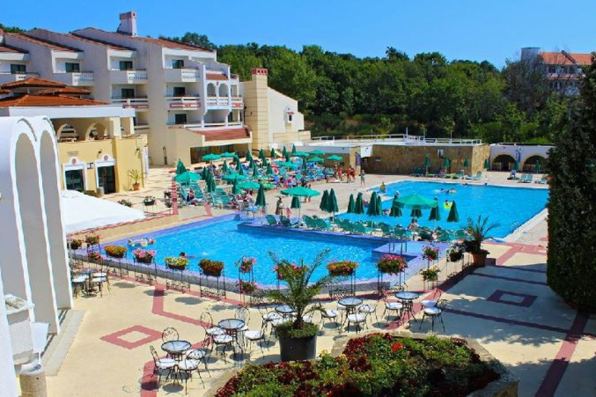 PELIKAN HOTEL