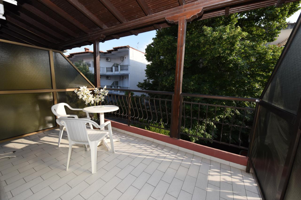 Pelli Hotel