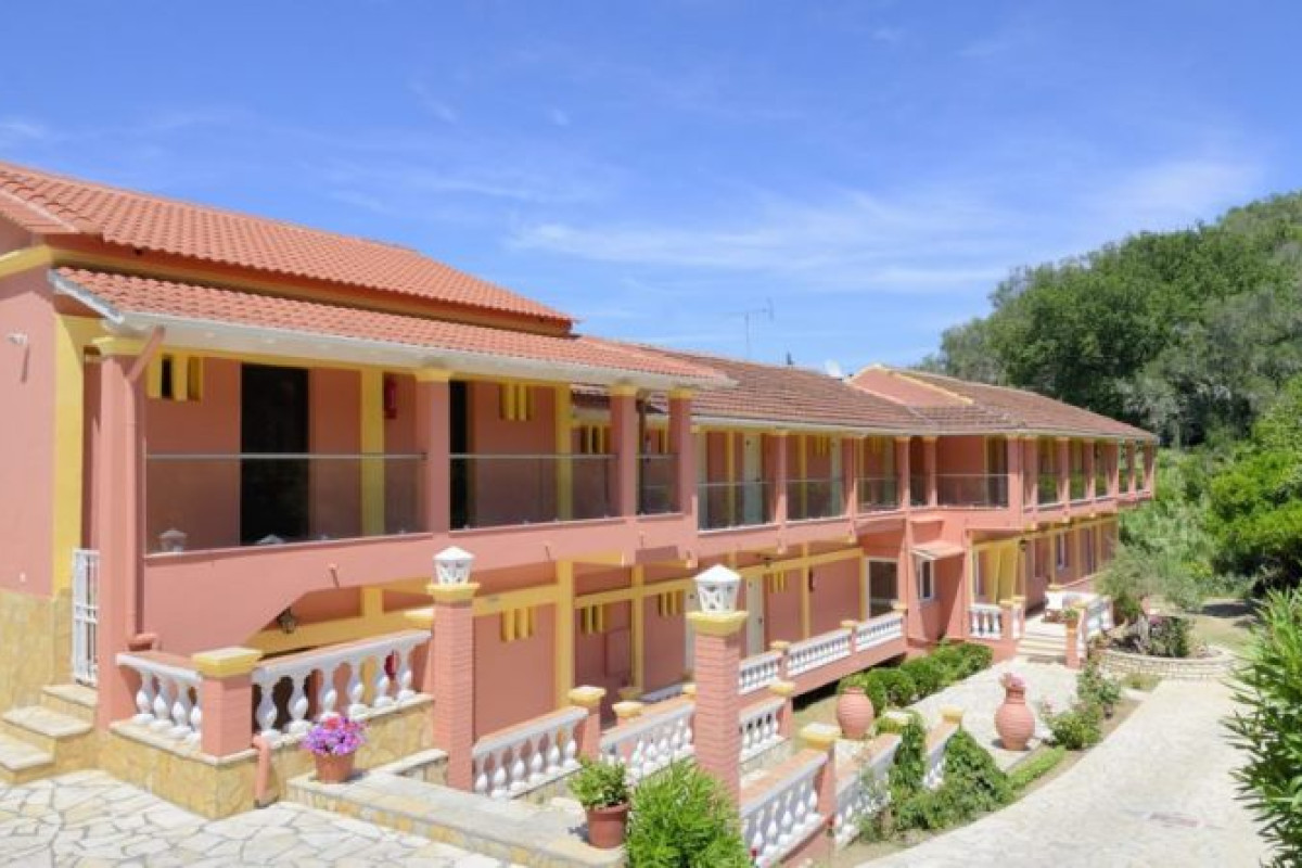 Penelope Hotel & Studio