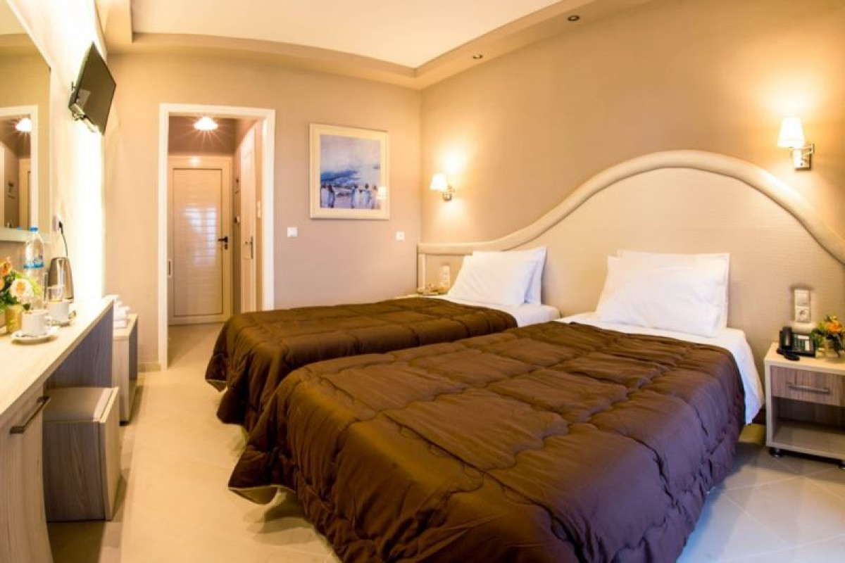 Penelope Hotel & Studio