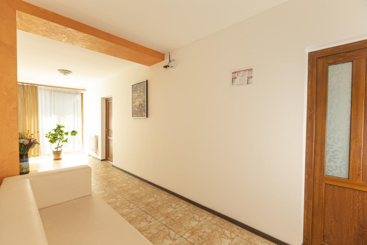 Pensiune Rosiem House