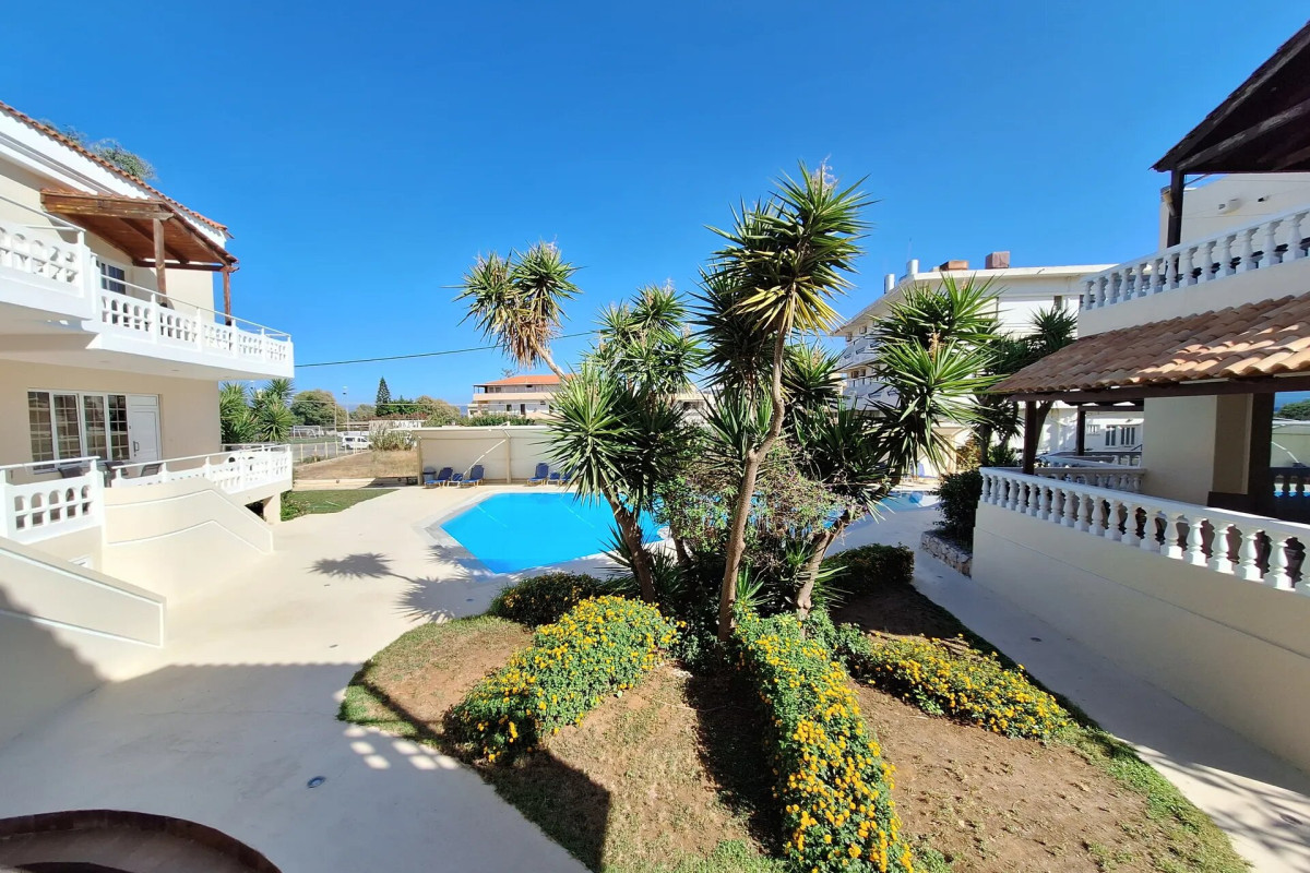 PERLA BEACH