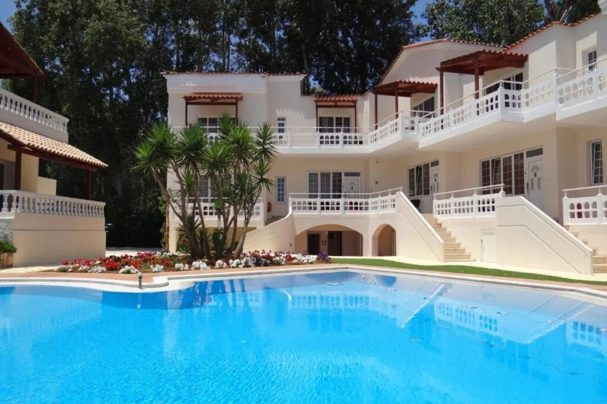 PERLA BEACH