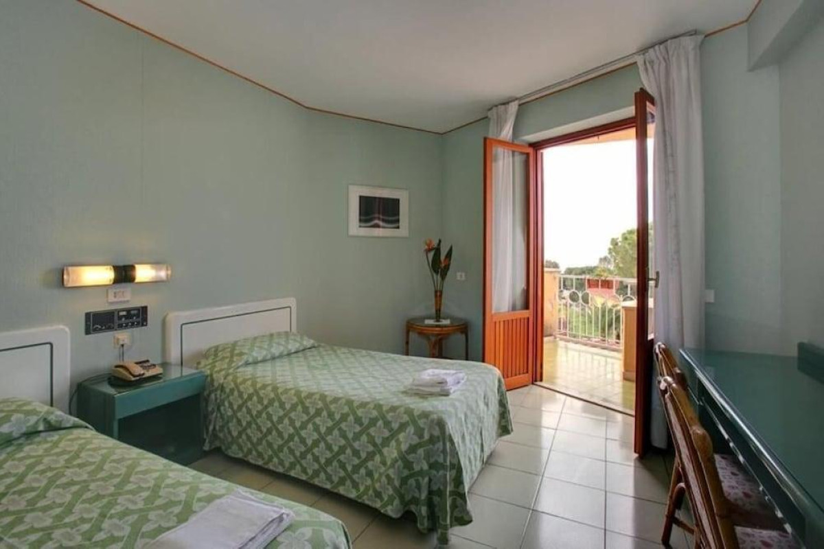 Perla Del Golfo Resort