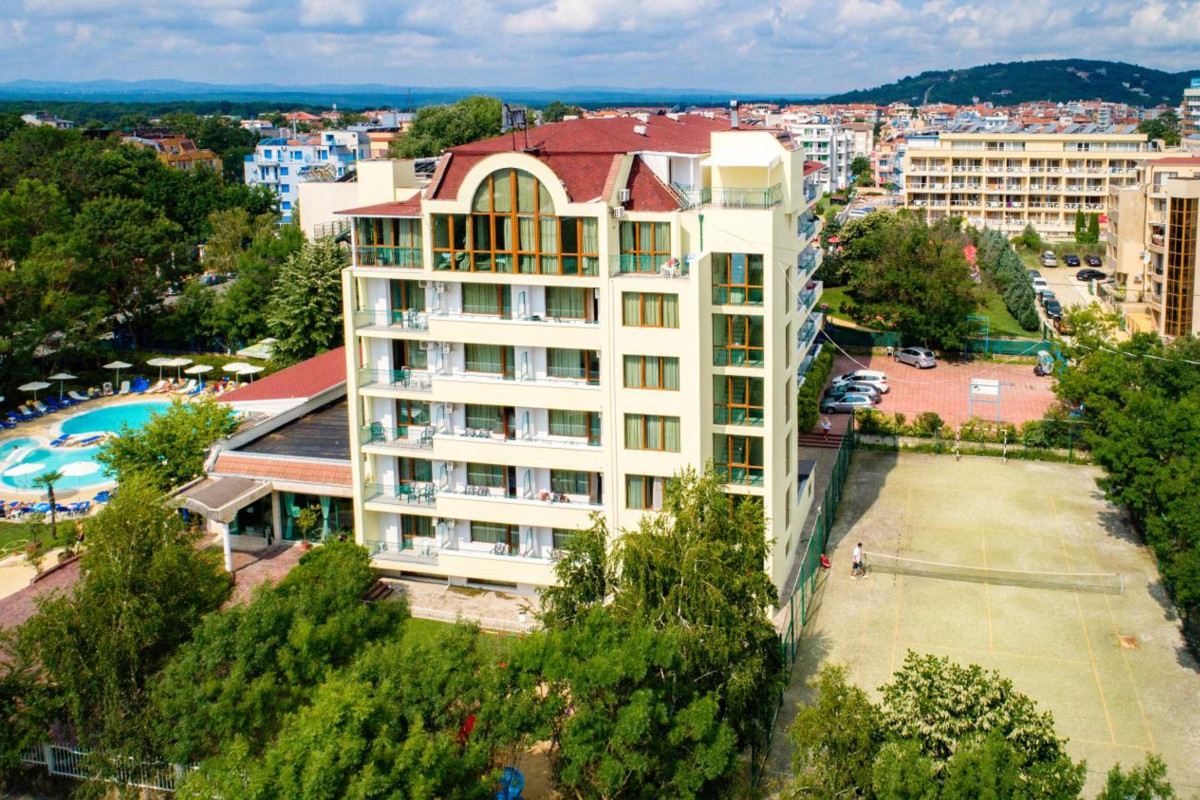 PERLA PLAZA