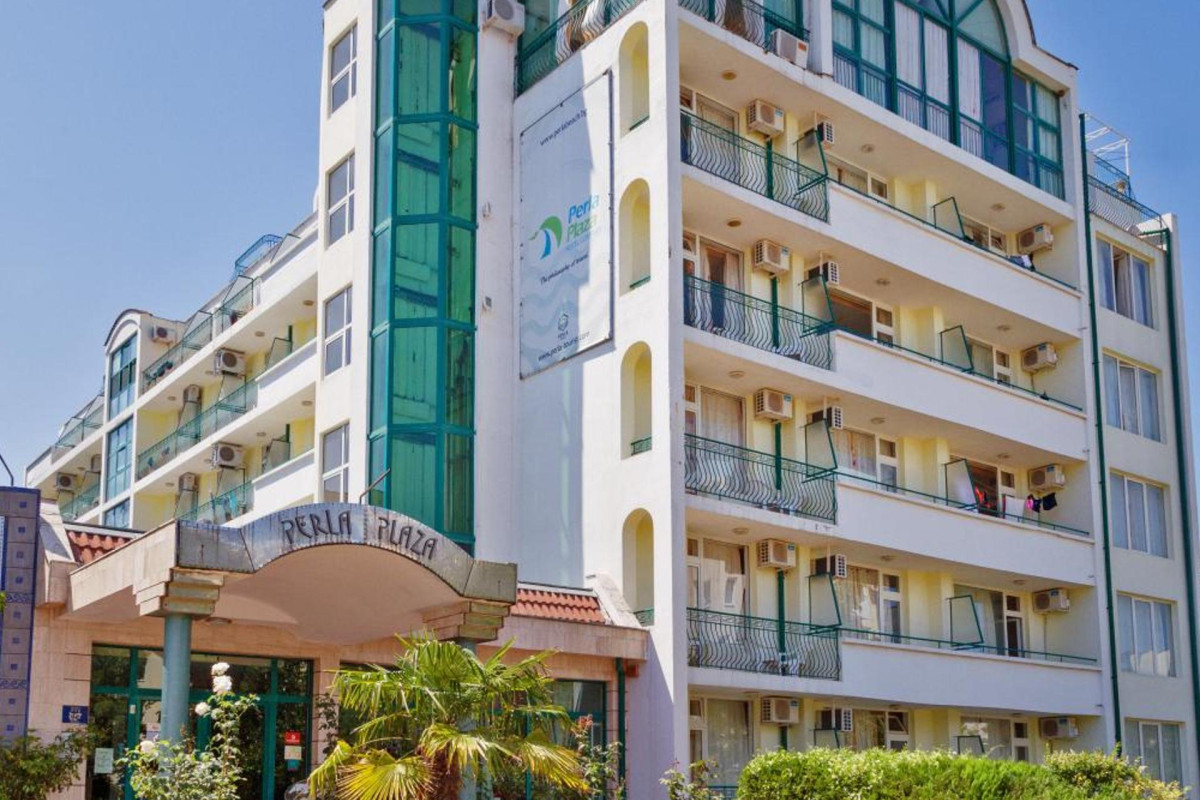 PERLA PLAZA