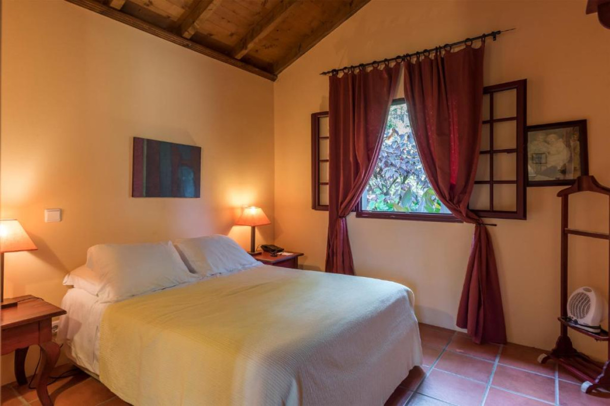 Hotel Pestana Quinta do Arco Nature & Rose Garden