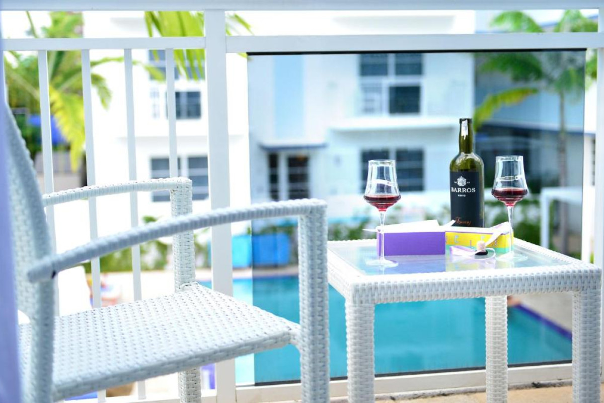 Hotel Pestana South Beach