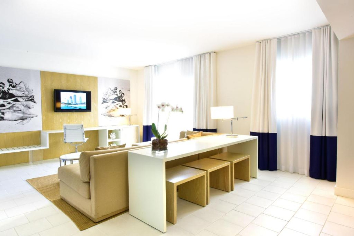 Hotel Pestana South Beach